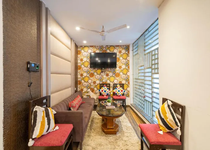 Perfectstayz Premium Ganga Heights - Ganga View Rooftop Cafe