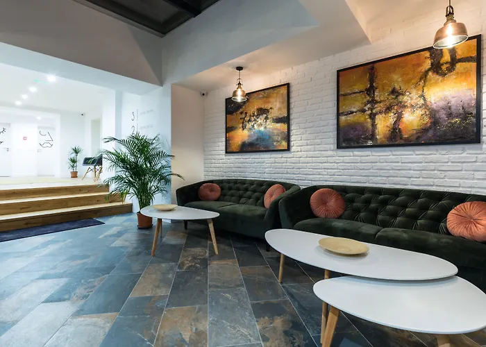 Upperhouse Suites & More