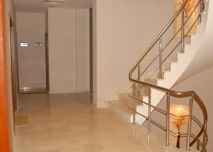 Cetin Hotel
