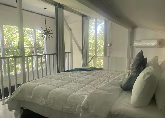 LF Jungle Retreat