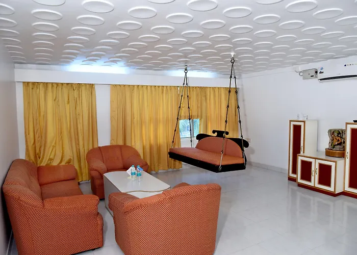 Hotel Sharada International