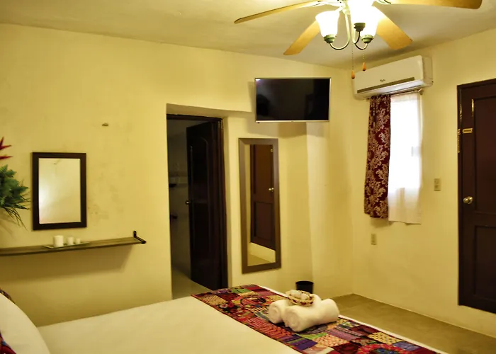Balamku Hotel Petit