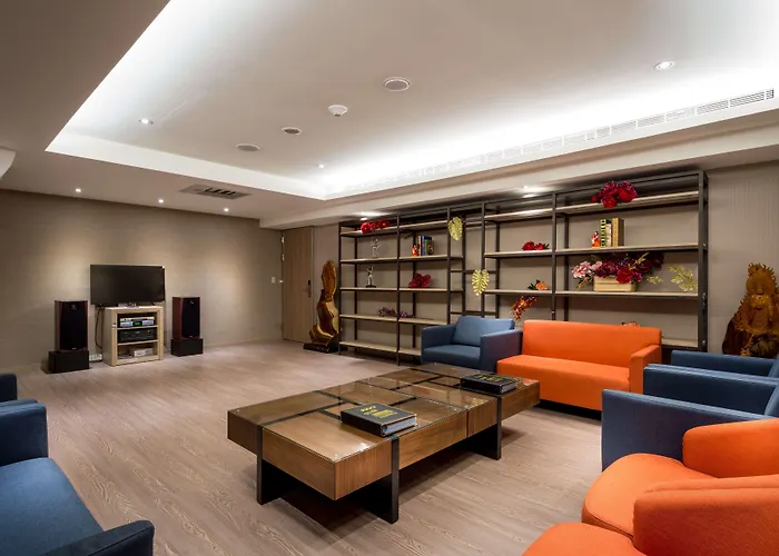 Full Kind Hotel