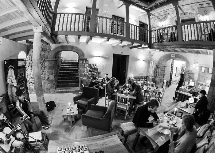 Nao Victoria Hostel
