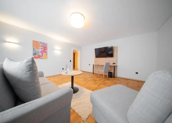 Hotel Adler - Paulas Alb