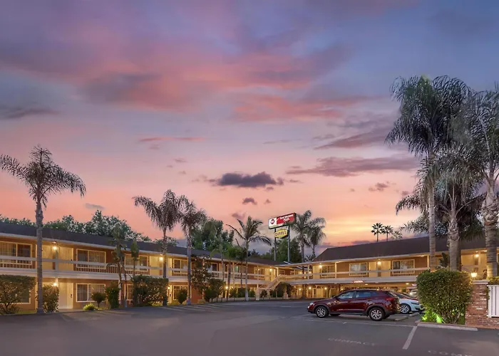 Best Western Plus Carriage Inn