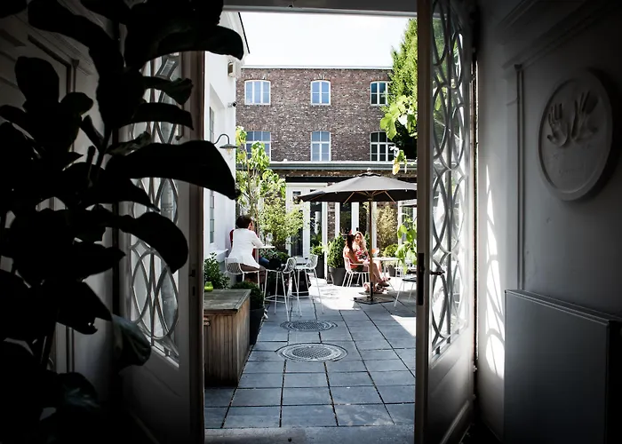 Fitz Roy Urban Hotel, Bar&Garden
