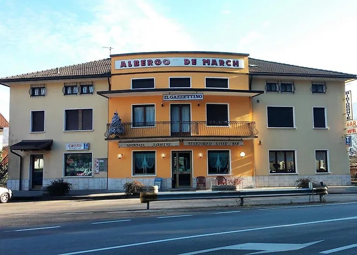 Albergo De March