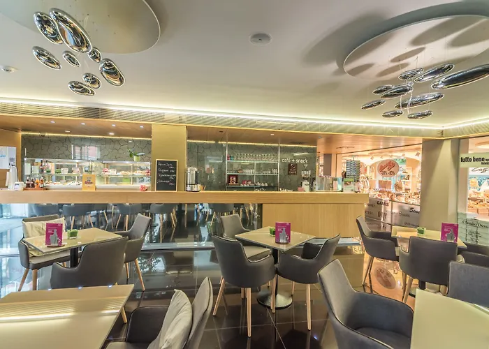 Hotel Zena Beauty&Shopping Center