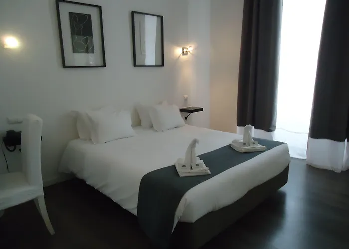 Albufeira Beach Hotel By Kavia