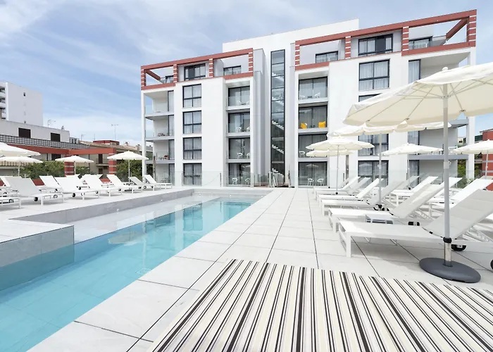 Kyrat Amarac Suites