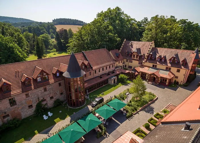 Schlosshotel Weyberhöfe