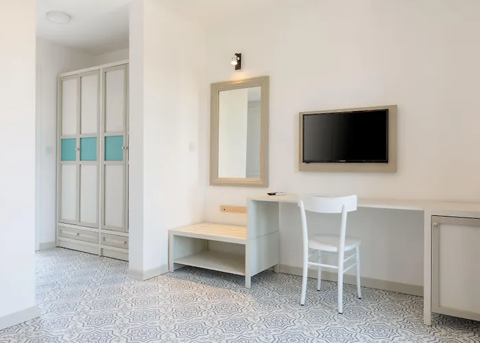 Monza House Otel
