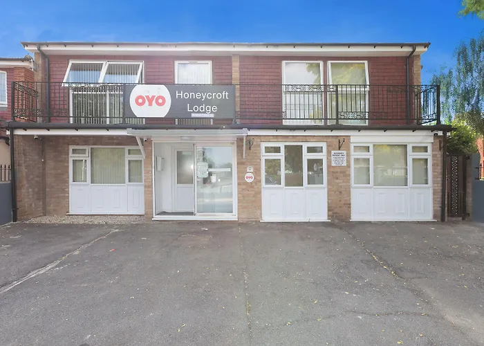 Oyo Honeycroft Lodge, Uxbridge