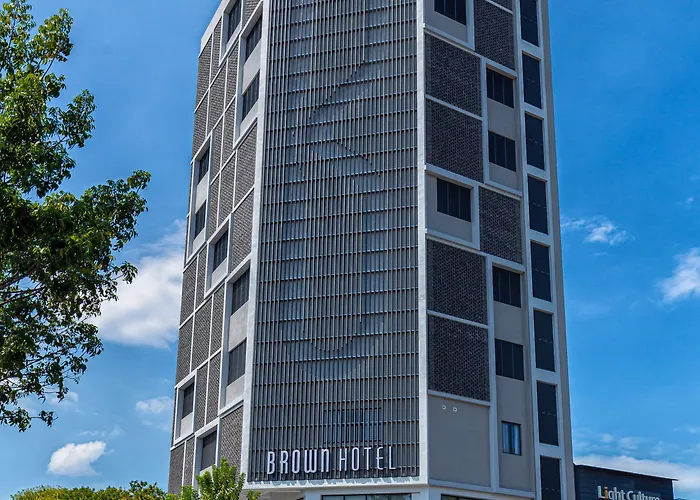 Brown Hotel George Town