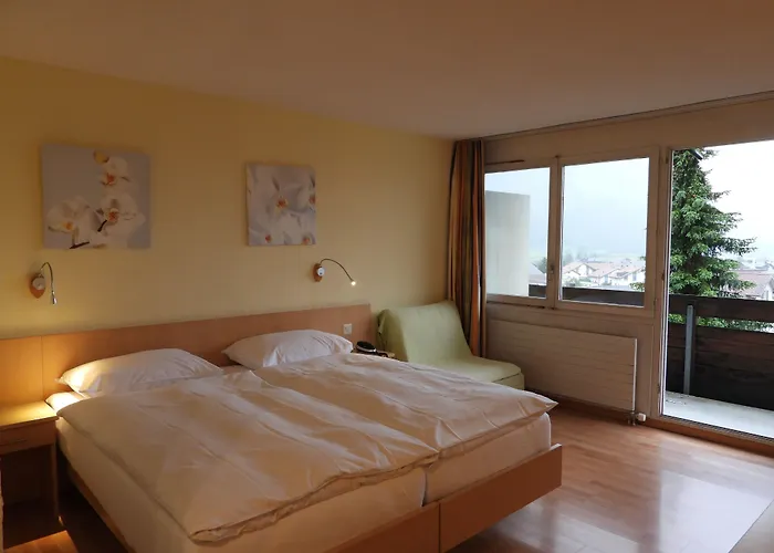 Hotel Sherlock Holmes&Khana Restaurant nur 200 m zur Gondelbahn Hasliberg