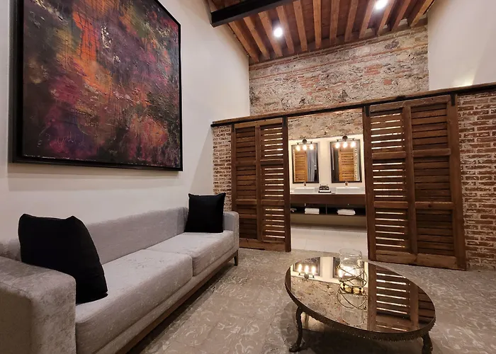 Milo Collection Hotel