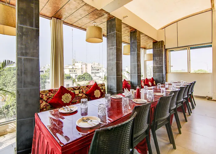 Fabhotel The Khushi Regent