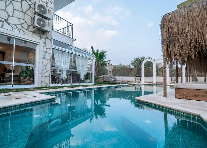 Urla 1867 Hotel
