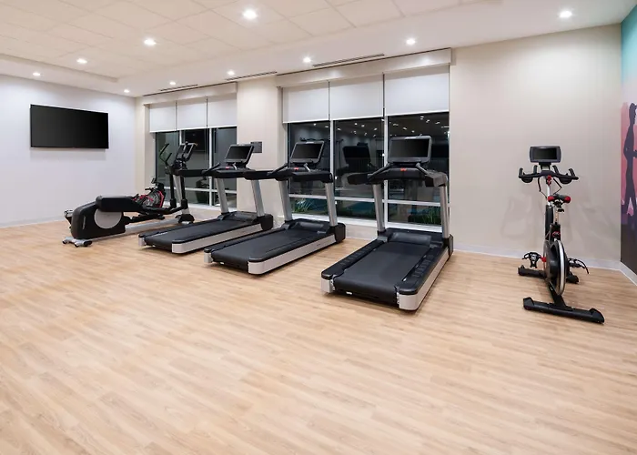 Hyatt Place Bakersfield