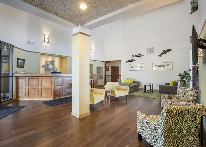 Baraga Lakeside Inn