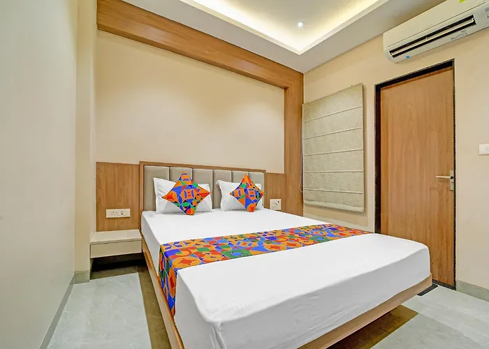 Fabhotel Shri Shreeyam Stay