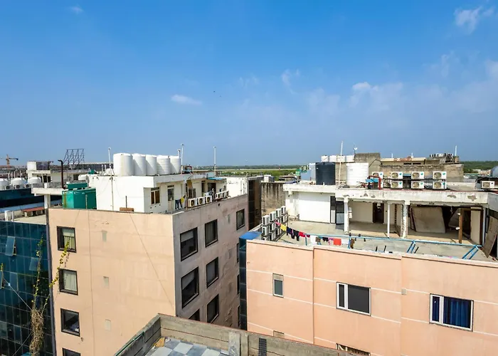 Hotel Urban Lion Near Delhi Airport