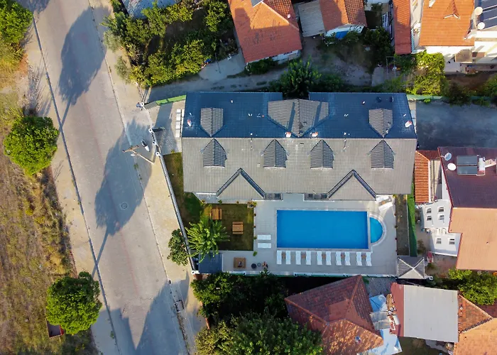 Bright House Apart