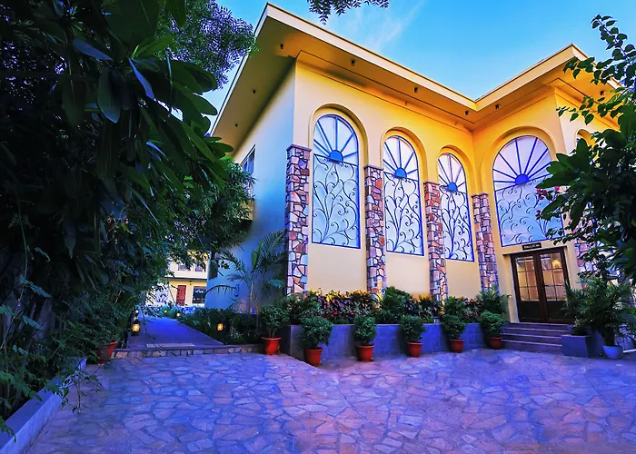 Ananyamaya Nature Lodge