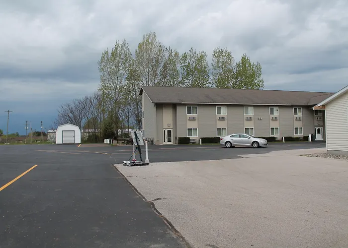 American Host Inn