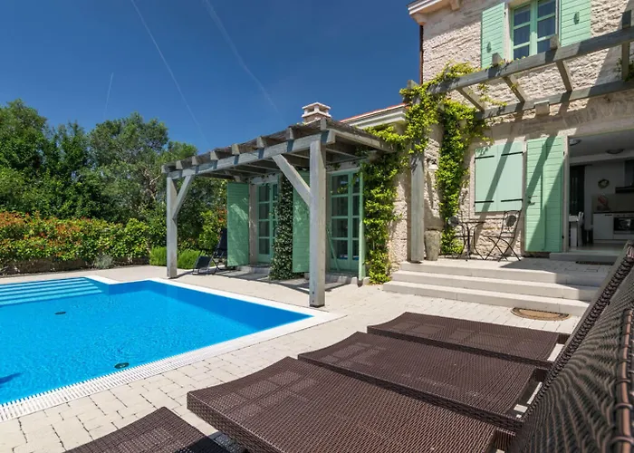 Villa Zelda Comfortable Holiday Residence