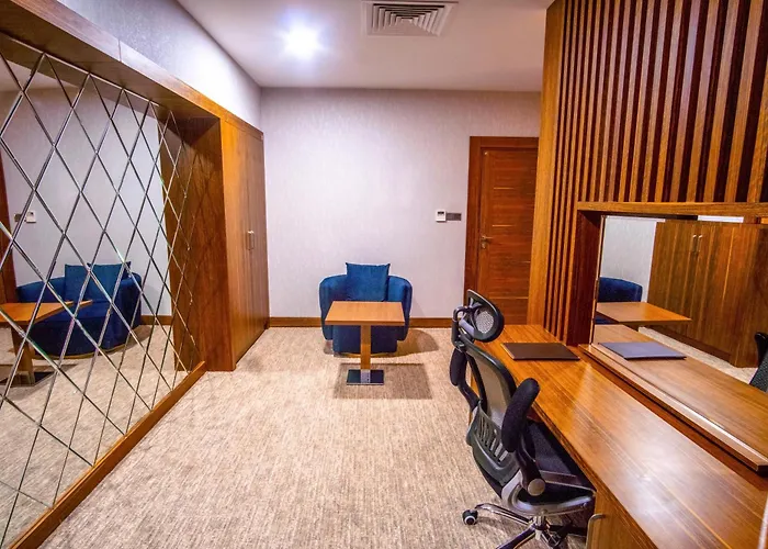 Parwar Hotel