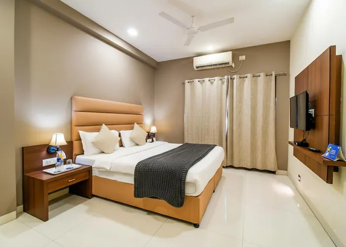 The Avenue Hotel & Banquet Near Bhopal Junction