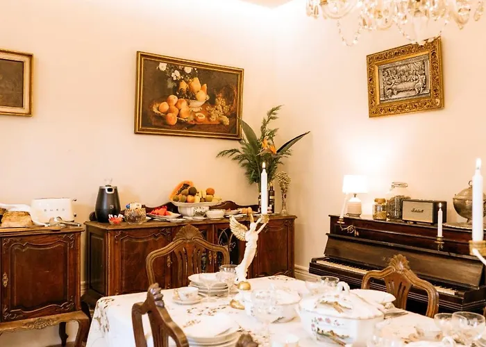 Quinta das Luzes by Casa dos Sequeiras