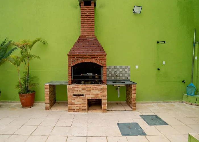 Quarto Centro SP, Rua 25 de Março, Piscina