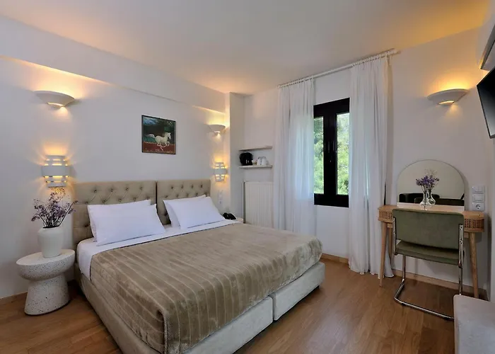 Dryades & Orion Hotel