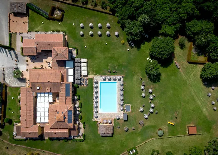 Hotel & Restaurant Casolare Le Terre Rosse