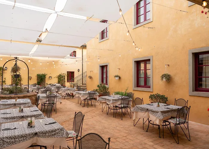 Hotel & Restaurant Casolare Le Terre Rosse