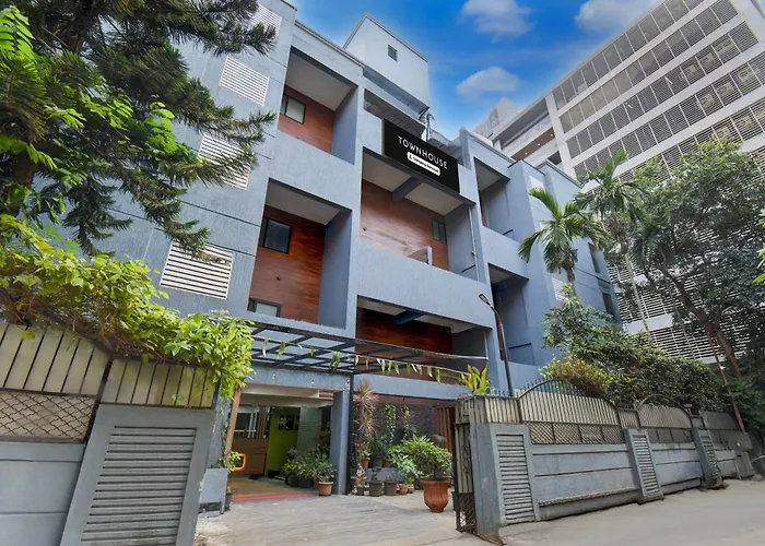 Super Townhouse Viman Nagar Business Stay Formerly Silver Crest