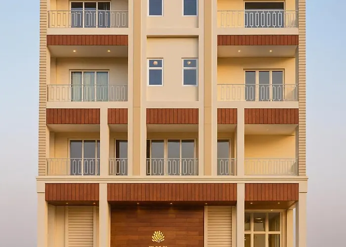 Xenious Opulent Hamirpur
