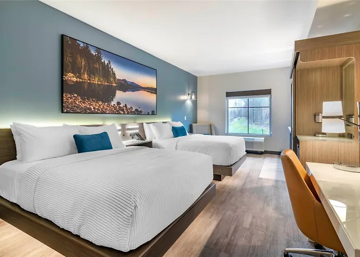 Cambria Hotel Lake Placid - Lakeside Resort