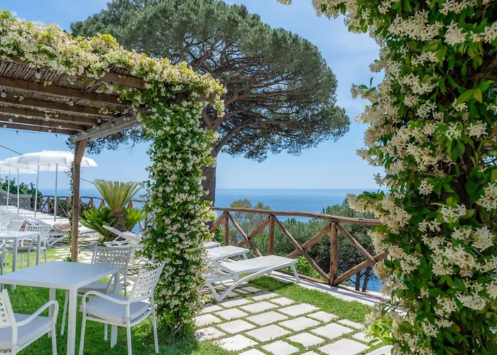 Hotel Il Pino