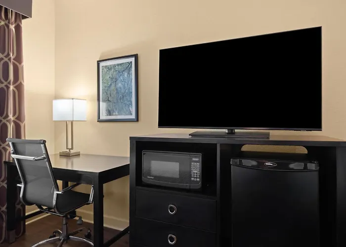 La Quinta By Wyndham Florence