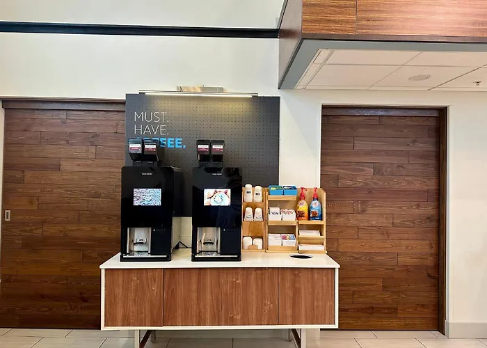 Holiday Inn Express & Suites Seattle-Sea-Tac Airport By Ihg