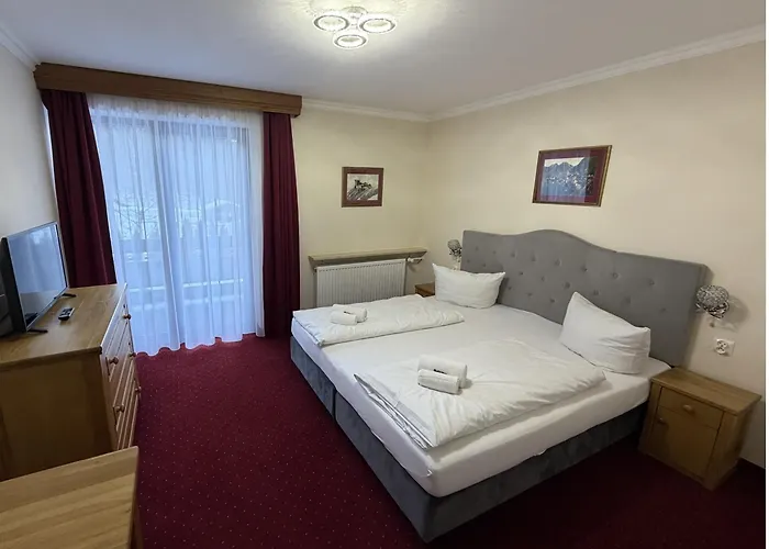 Hotel Gundl Alm