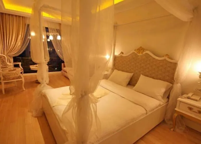 Bab-i Zer Hotel