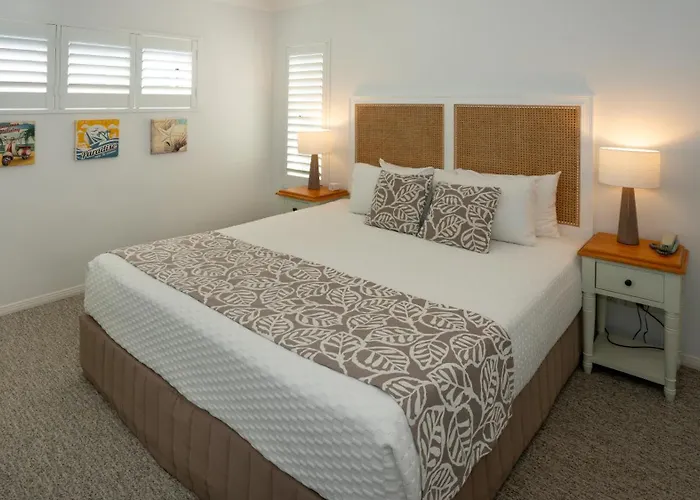 Waters Edge Apartment Cairns