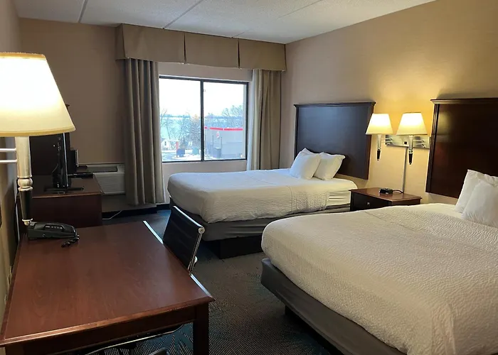 Days Inn By Wyndham Duluth Lakewalk