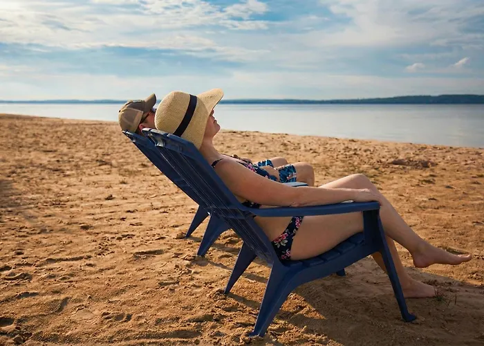 Pointes North Beachfront Hotel - 2 Person Spa Tub Studios
