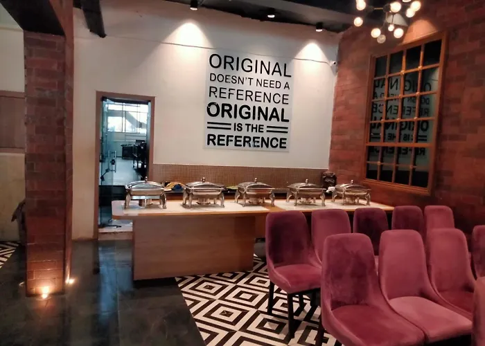 Hotel Bhabha